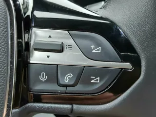 PEUGEOT 308 – Fahrzeugbild 14