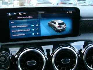 MERCEDES-BENZ A 200 – Fahrzeugbild 14
