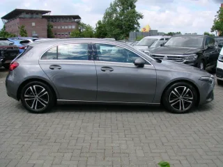 MERCEDES-BENZ A 200 – Fahrzeugbild 4