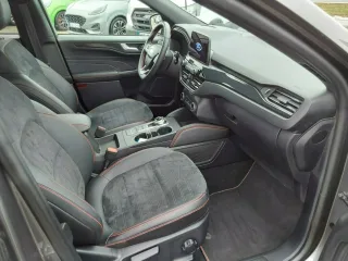 FORD Kuga – Fahrzeugbild 13