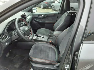 FORD Kuga – Fahrzeugbild 14