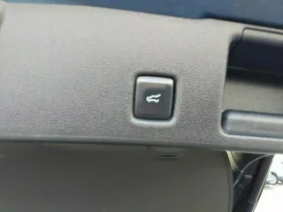 FORD KUGA – Fahrzeugbild 10