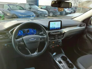 FORD KUGA – Fahrzeugbild 15