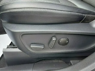 FORD KUGA – Fahrzeugbild 7