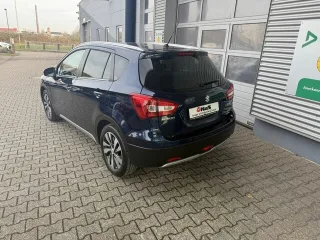 SUZUKI SX4 – Fahrzeugbild 5