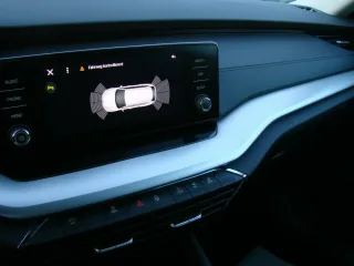 SKODA Octavia – Fahrzeugbild 11