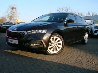 SKODA Octavia – Fahrzeugbild 2