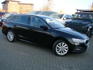 SKODA Octavia – Fahrzeugbild 7