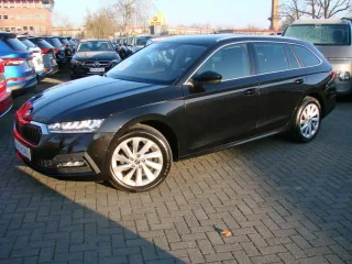 SKODA Octavia – Fahrzeugbild 8