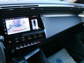 PEUGEOT 308 – Fahrzeugbild 11
