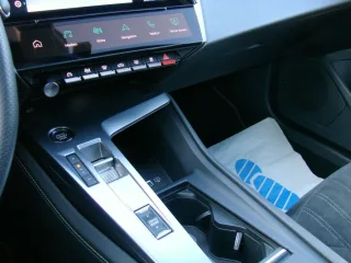 PEUGEOT 308 – Fahrzeugbild 12