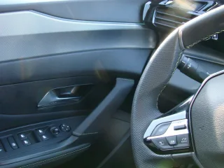 PEUGEOT 308 – Fahrzeugbild 9