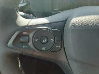 OPEL CORSA – Fahrzeugbild 15