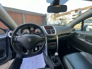 PEUGEOT 207 – Fahrzeugbild 15