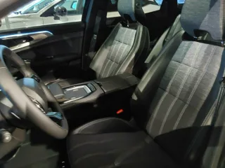 RENAULT Austral – Fahrzeugbild 6