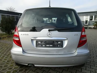 MERCEDES-BENZ A 200 – Fahrzeugbild 6