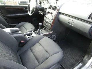 MERCEDES-BENZ A 200 – Fahrzeugbild 9