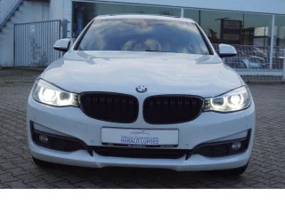 BMW 318 – Fahrzeugbild 2