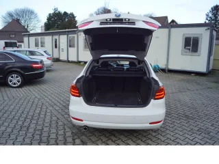 BMW 318 – Fahrzeugbild 9