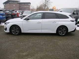 PEUGEOT 308 – Fahrzeugbild 5