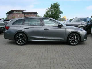 SKODA Octavia – Fahrzeugbild 4