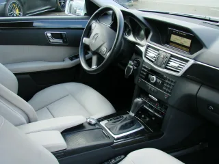 MERCEDES-BENZ E 220 – Fahrzeugbild 14