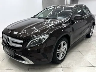 MERCEDES-BENZ GLA – Fahrzeugbild 2