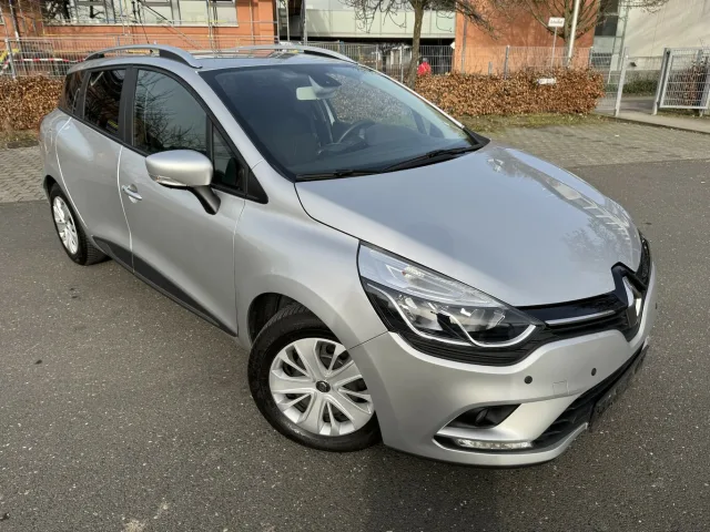 RENAULT Clio gebraucht kaufen