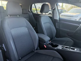 VW GOLF – Fahrzeugbild 12