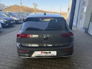 VW GOLF – Fahrzeugbild 8
