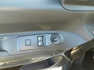 PEUGEOT Partner – Fahrzeugbild 14