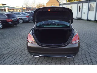 MERCEDES-BENZ C 200 – Fahrzeugbild 8