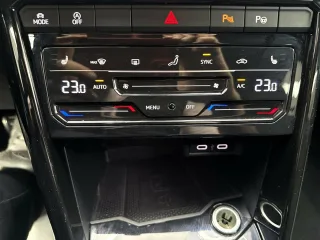 VW T-Roc – Fahrzeugbild 8