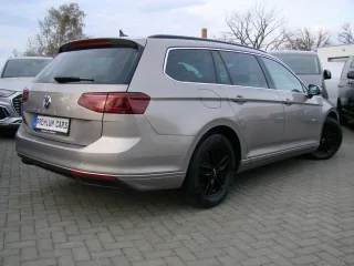 VW Passat – Fahrzeugbild 3