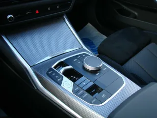 BMW 320 – Fahrzeugbild 13