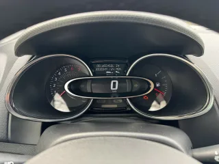 RENAULT Clio – Fahrzeugbild 10