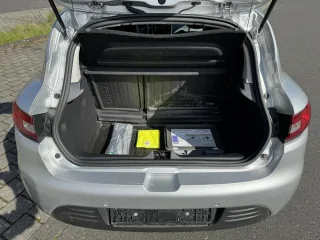 RENAULT Clio – Fahrzeugbild 14
