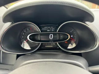 RENAULT Clio – Fahrzeugbild 9
