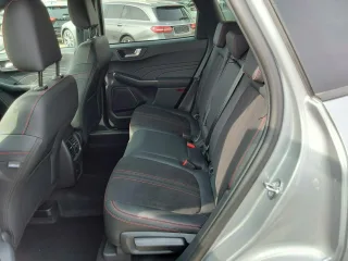 FORD Kuga – Fahrzeugbild 12