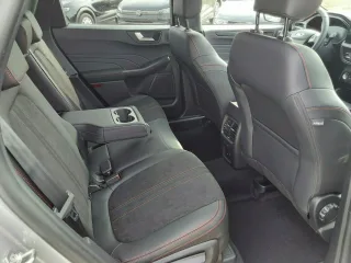 FORD Kuga – Fahrzeugbild 14