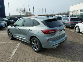 FORD Kuga – Fahrzeugbild 6