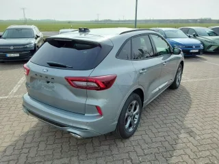 FORD Kuga – Fahrzeugbild 8