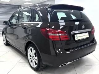 MERCEDES-BENZ B 200 – Fahrzeugbild 4