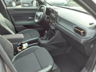 DACIA Duster – Fahrzeugbild 12