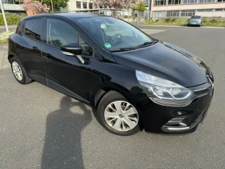 RENAULT Clio – Fahrzeugbild 1