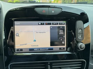 RENAULT Clio – Fahrzeugbild 7