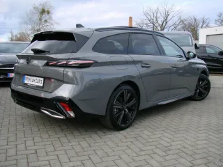 PEUGEOT 308 – Fahrzeugbild 3