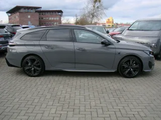 PEUGEOT 308 – Fahrzeugbild 4