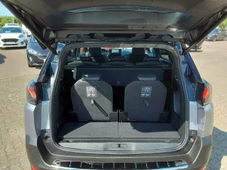 PEUGEOT 5008 – Fahrzeugbild 9