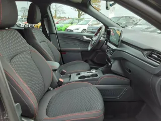 FORD KUGA – Fahrzeugbild 10
